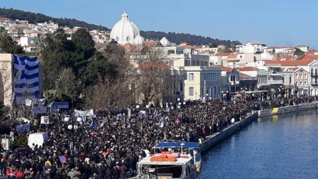 Να κλείσουν αμέσως τα θαλάσσια σύνορα